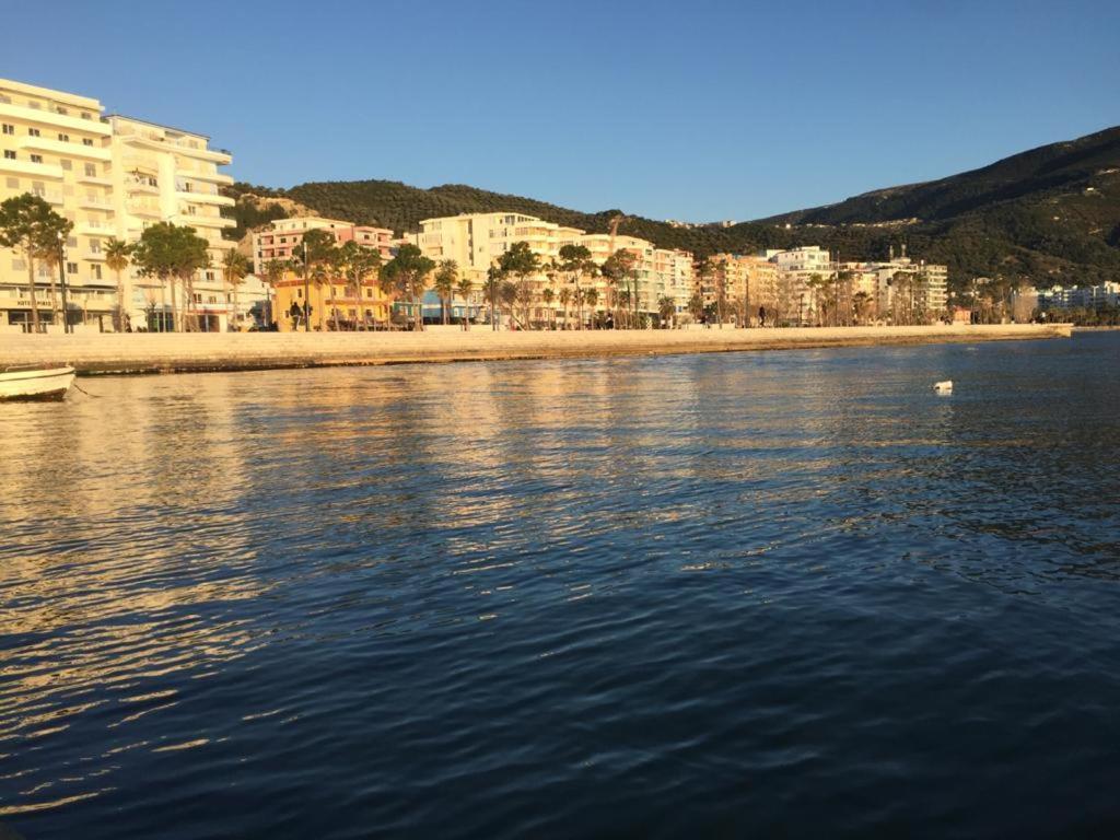 Seaside Apartment Vlore Exterior photo